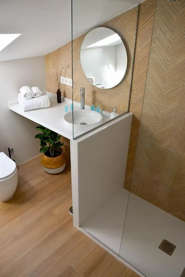 Apartamento Holidays2Malaga Trinidad Renovated 1 Bedroom Penthouse Close To City Center