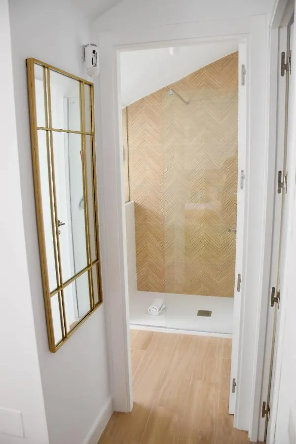Holidays2Malaga Trinidad Renovated 1 Bedroom Penthouse Close To City Center 0*,  España